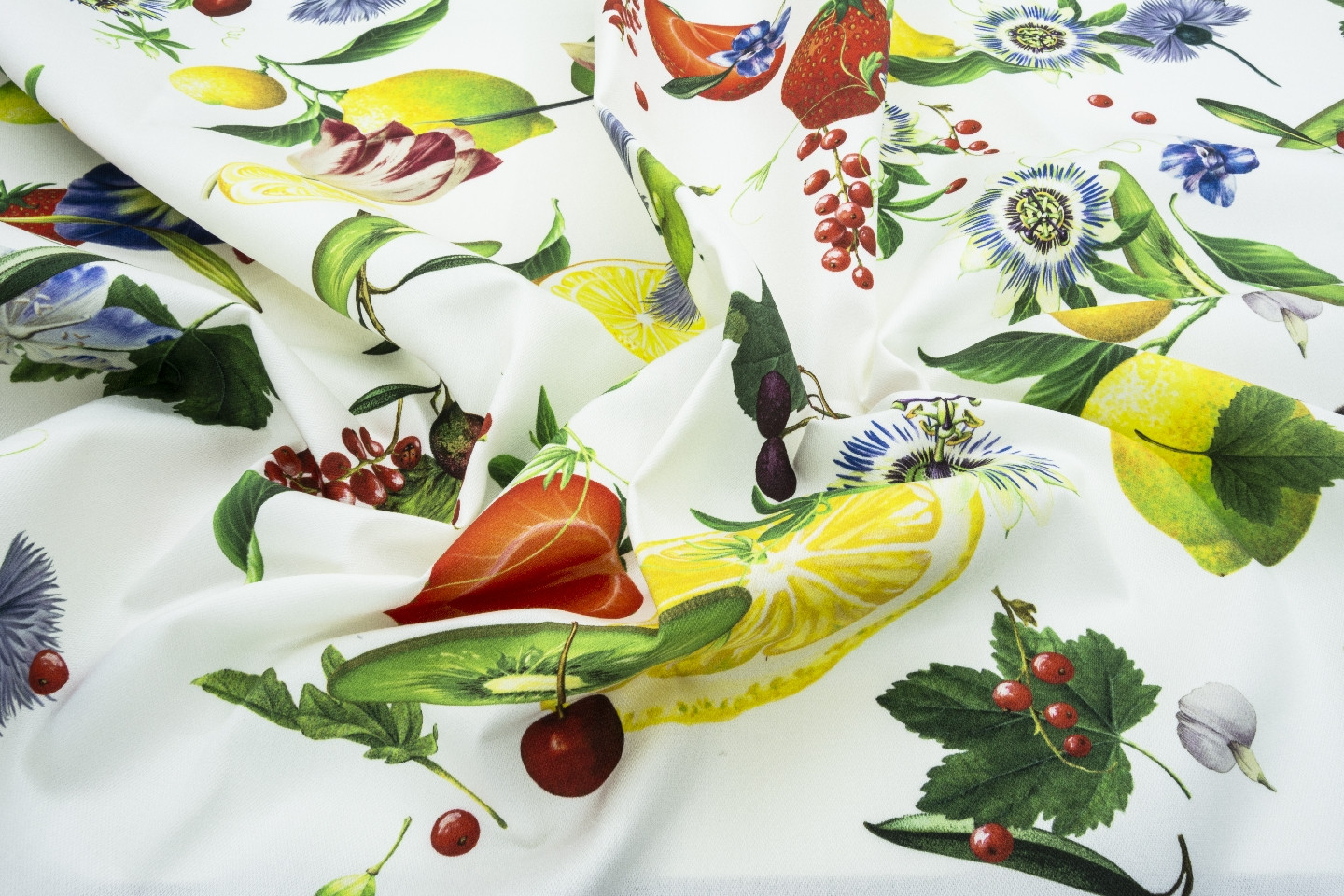 Draperie outdoor exterior alb multicolor natură profesională – Decora Design București