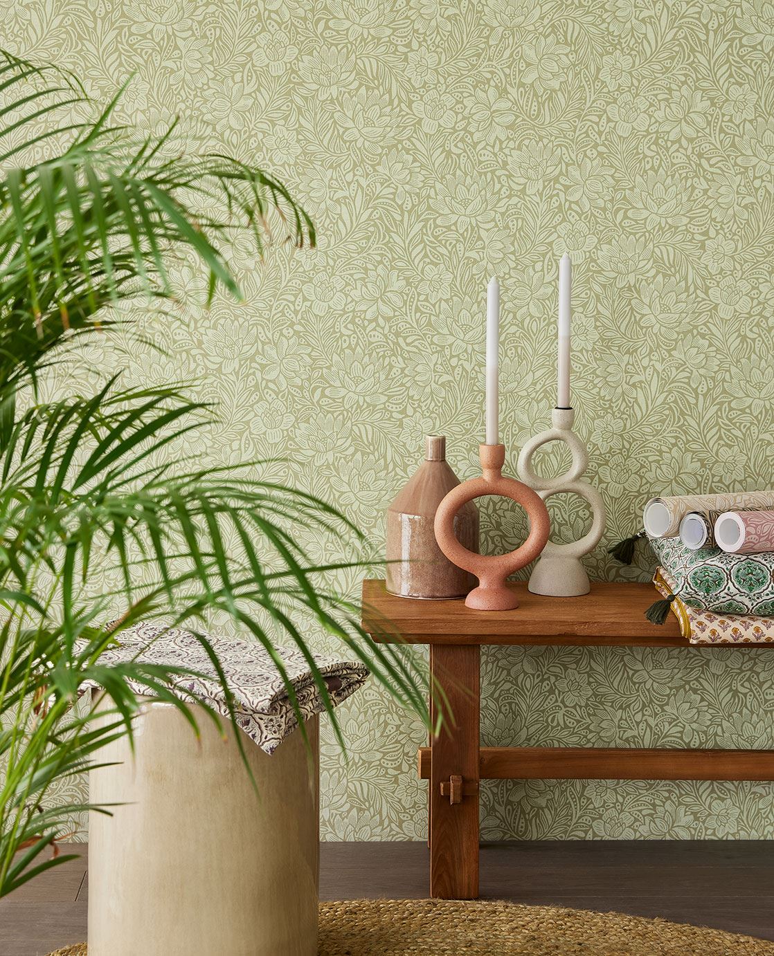 Tapet clasic verde mentă pentru living – stil calm și elegant