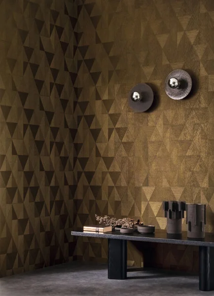 Tapet geometric maro pentru living – stil contemporan – București