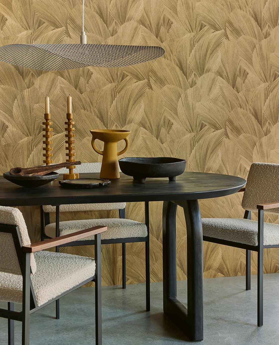 Tapet botanic maro – decor natural pentru living modern