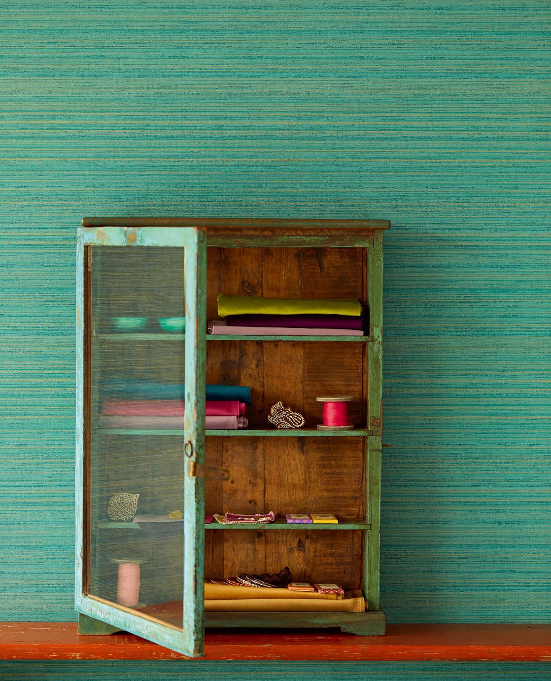 Tapet vinil lavabil verde – decor modern pentru living