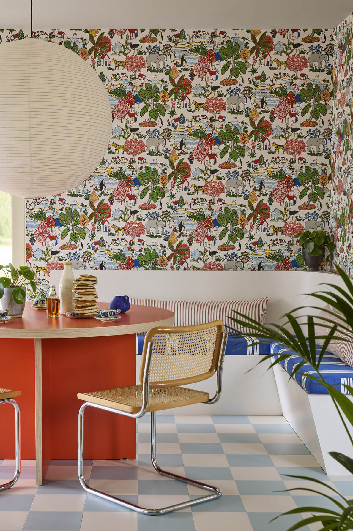 Tapet cameră copii cu imprimeu floral luminos – Decora Design