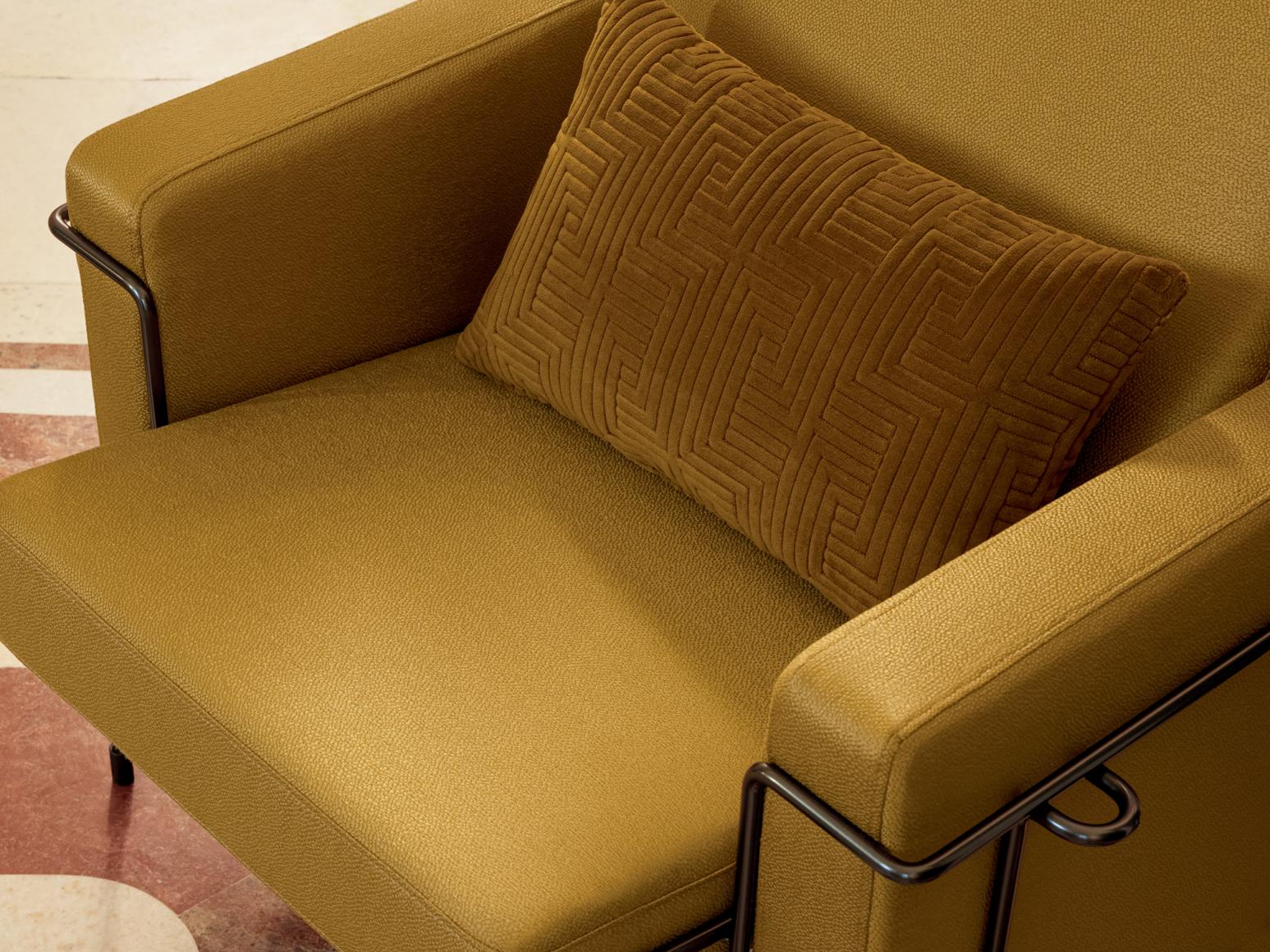 Tapițerie textilă maro pentru fotoliu living – Decora Design