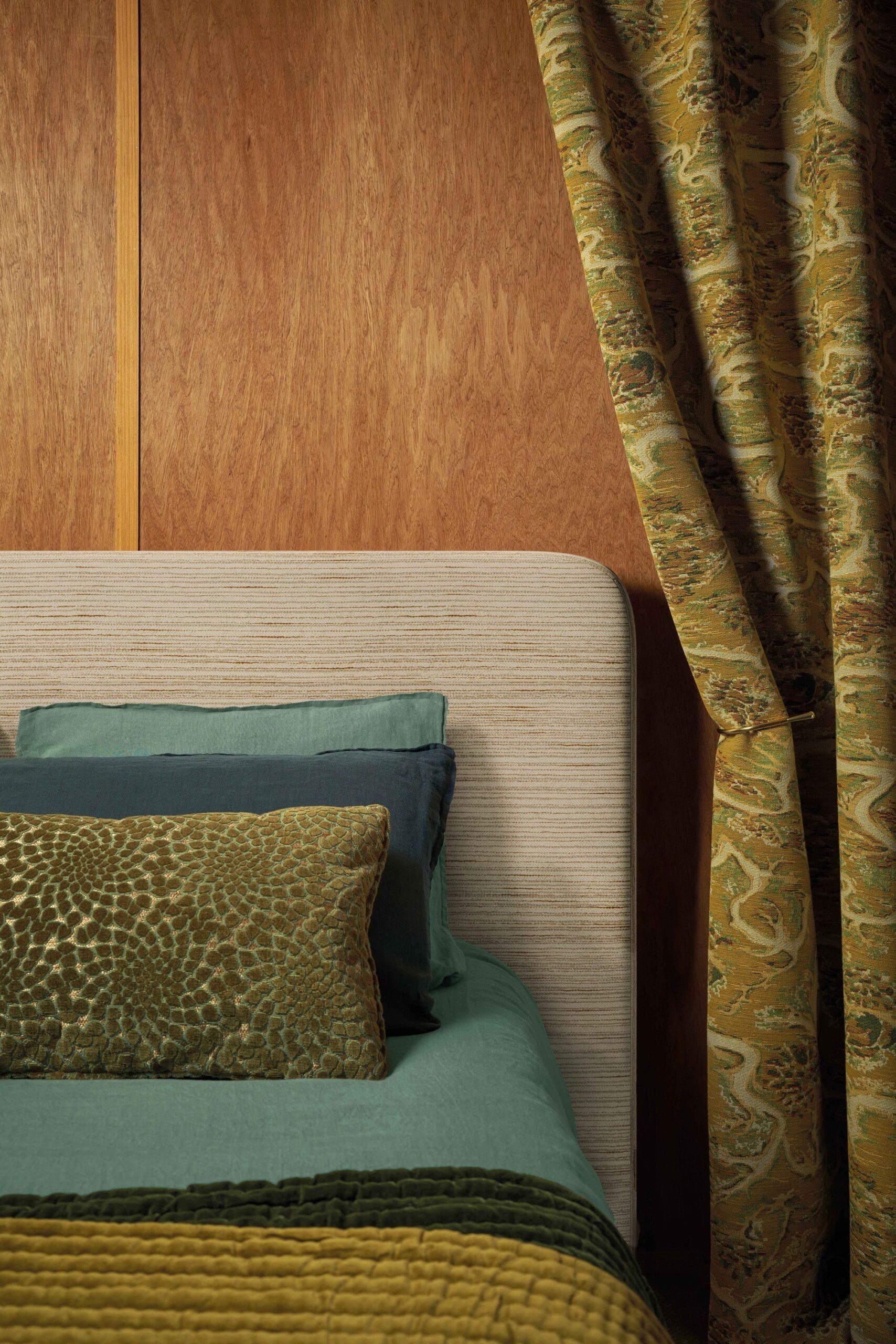 Tapițerie și draperie Lelievre Paris – combinații elegante pentru interior – Decora Design București