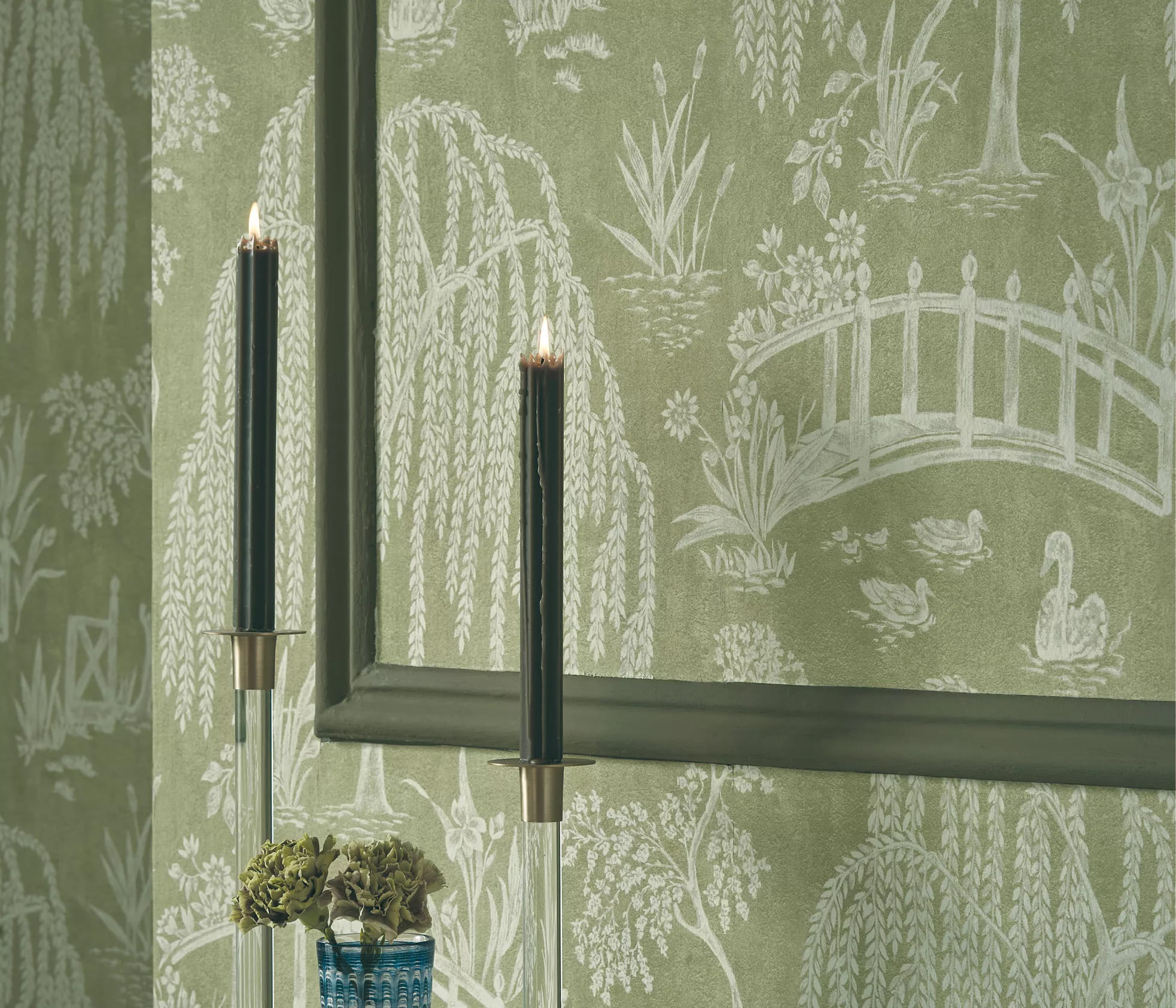 Tapet Osborne & Little – material de designer pentru decoruri moderne – Decora Design București