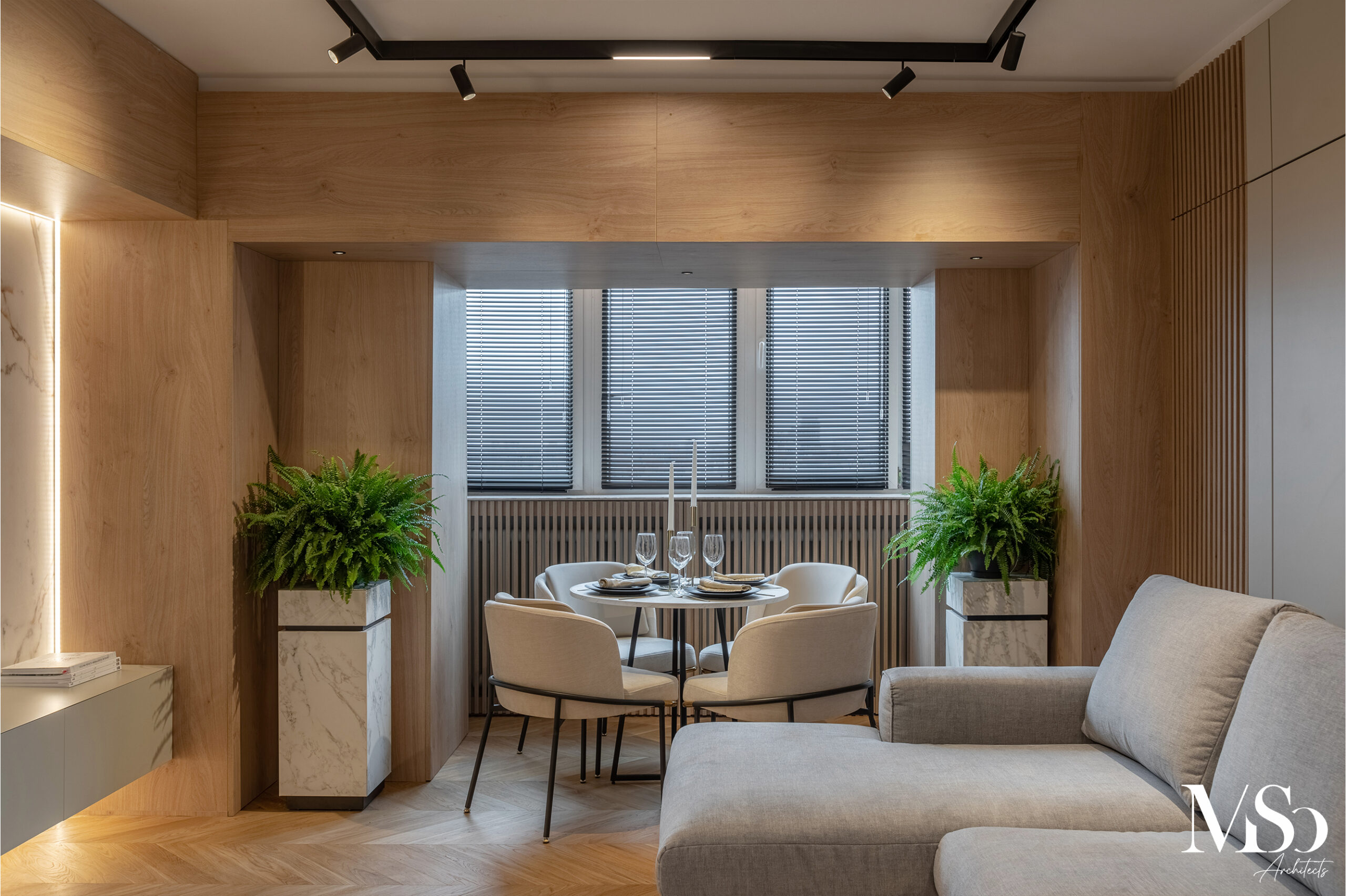 Jaluzele pentru dining – eleganță și control al luminii – Decora Design București