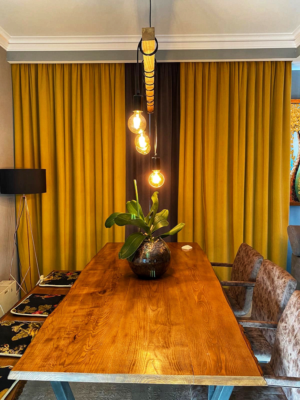 Draperii opace Blackout pentru living – protecție solară și eleganță – Decora Design București