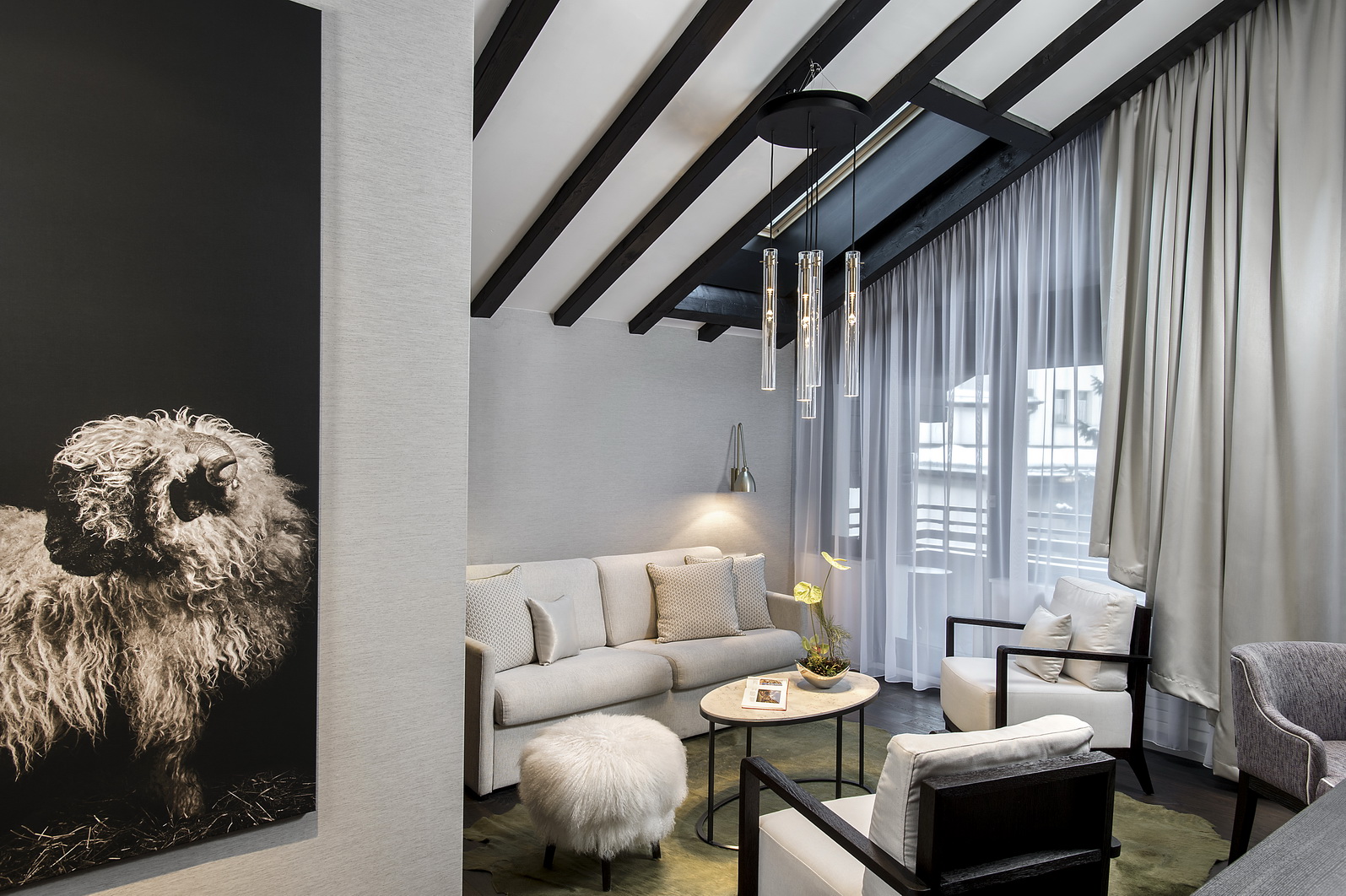 Perdele pe șină pentru hotel – București – Decora Design