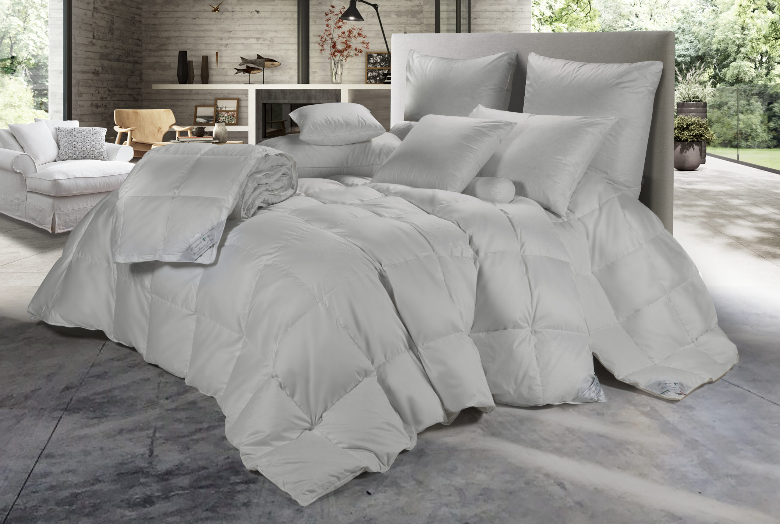 Perne albe din pene și puf de gâscă pentru dormitor Decora Design showroom București