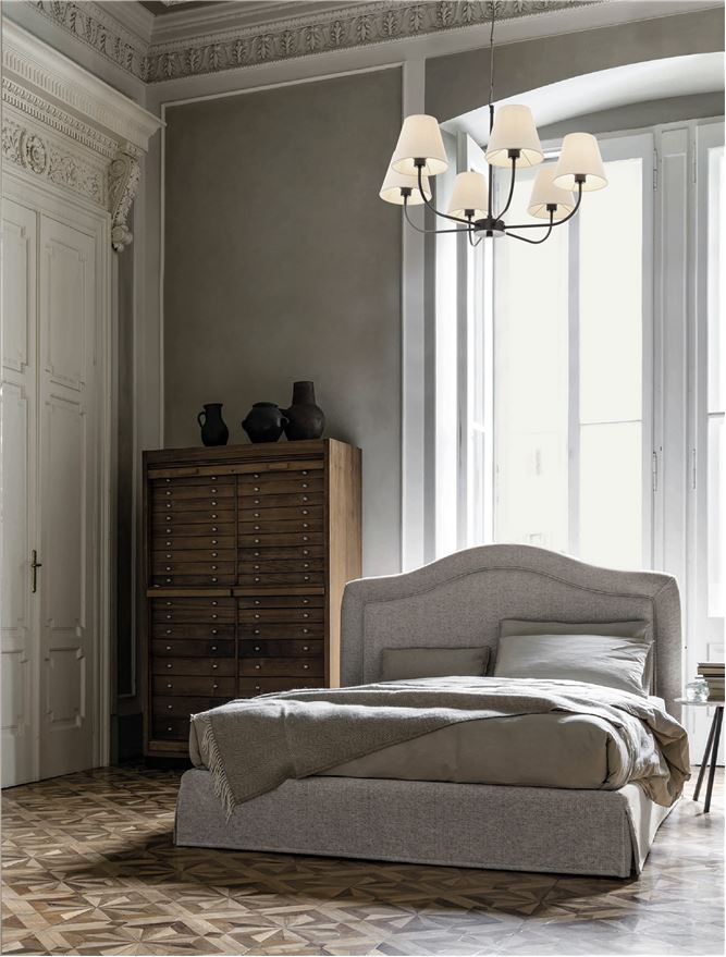 Lustră suspendată pe cablu neagră pentru dormitor