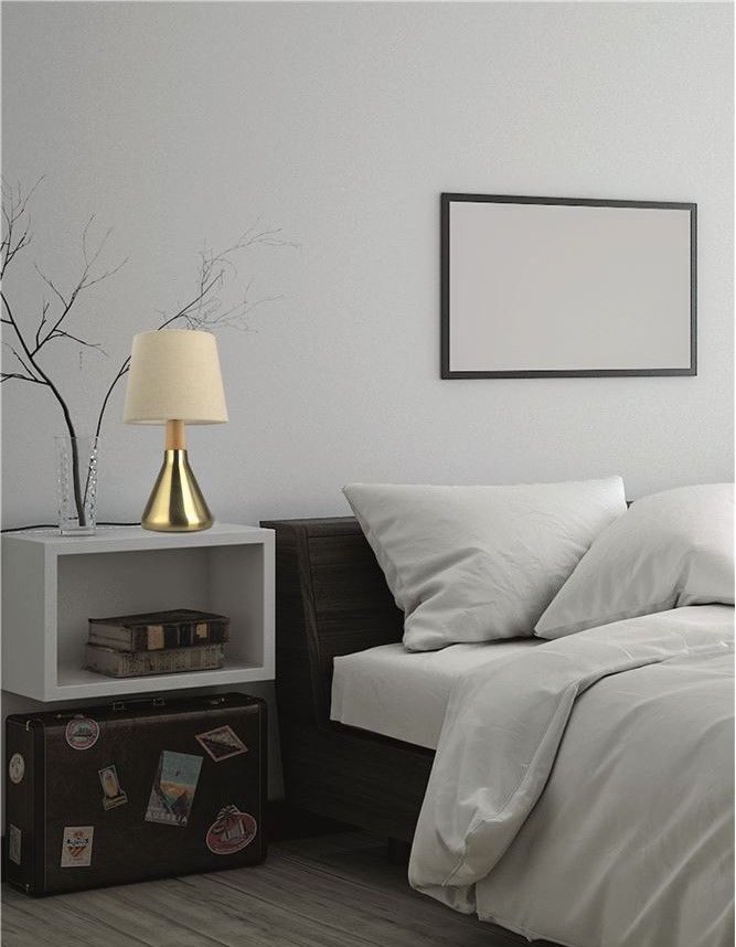 Veioză cu picior auriu și abajur pentru dormitor