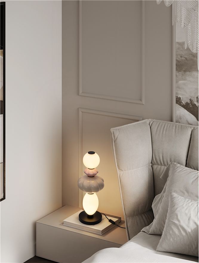 Veioză LED modernă pentru dormitor