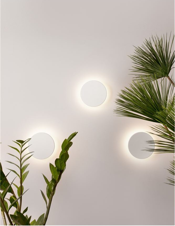 Lumini exterioare LED albe pentru fațadă